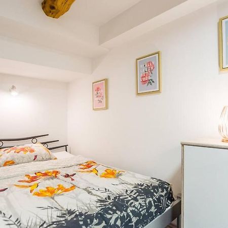 Apartma N'Poznam Tobacna Lublaň Exteriér fotografie