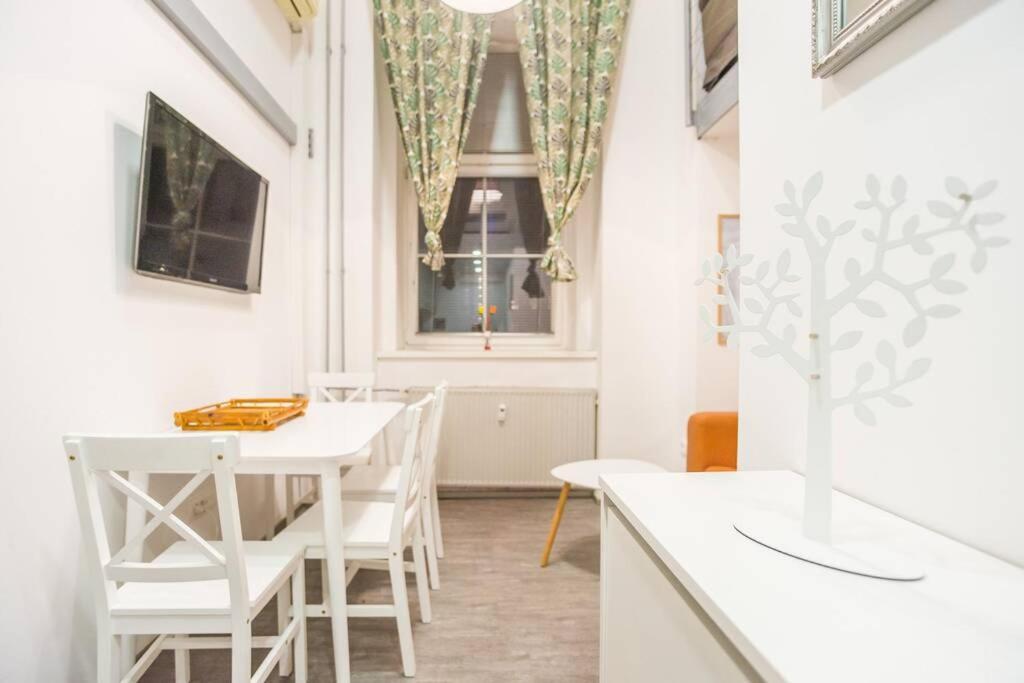 Apartma N'Poznam Tobacna Lublaň Exteriér fotografie
