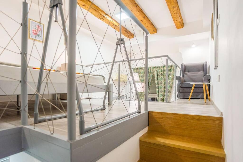 Apartma N'Poznam Tobacna Lublaň Exteriér fotografie